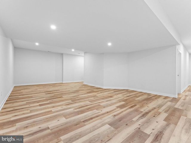 536 8TH AVE, Glassborough, NJ 08028