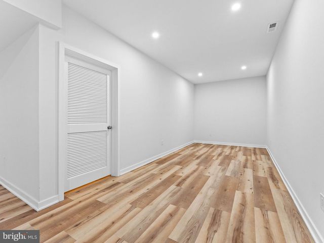 536 8TH AVE, Glassborough, NJ 08028
