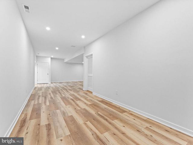 536 8TH AVE, Glassborough, NJ 08028