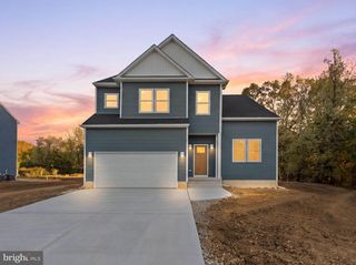536 8TH AVE, Glassborough, NJ 08028