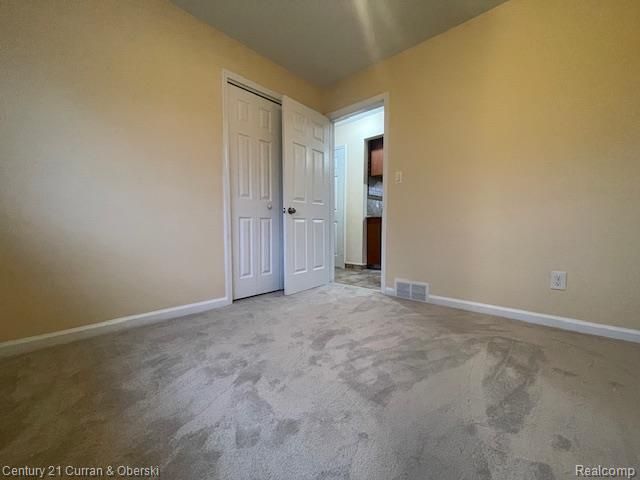 7053 Robindale Avenue, Dearborn Heights, MI 48127