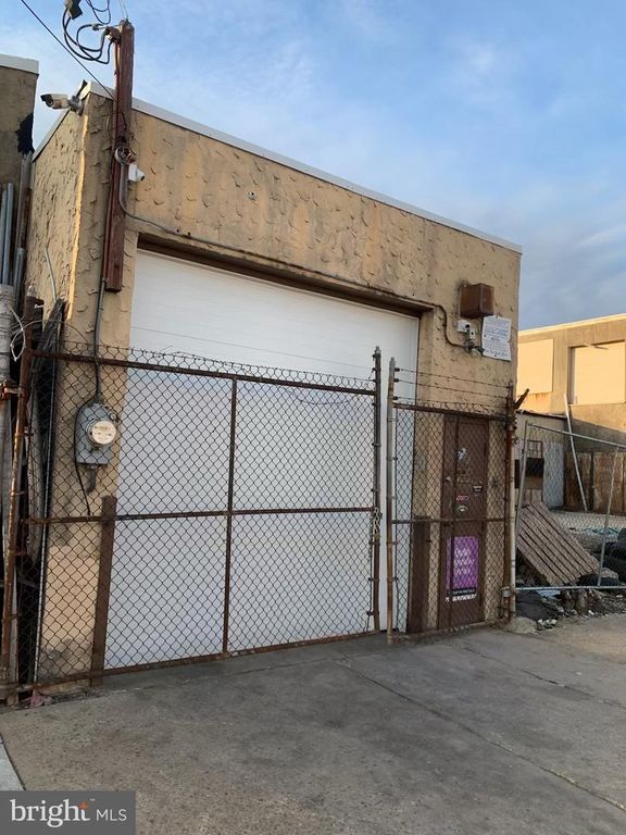 3343 GAUL ST, Philadelphia, PA 19134