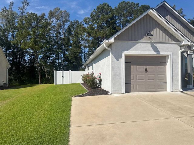 516 Truitt Dr., Longs, SC 29568