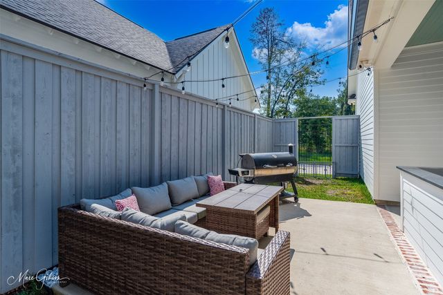 2108 Pecan Square Avenue, Shreveport, LA 71106