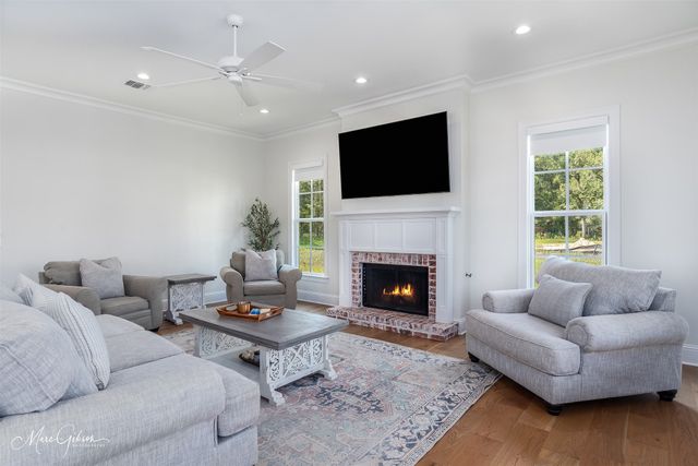 2108 Pecan Square Avenue, Shreveport, LA 71106