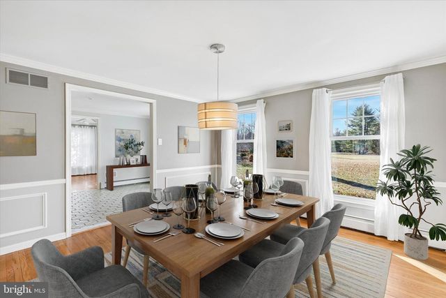 4 WINDEY WAY LN, Doylestown, PA 18901