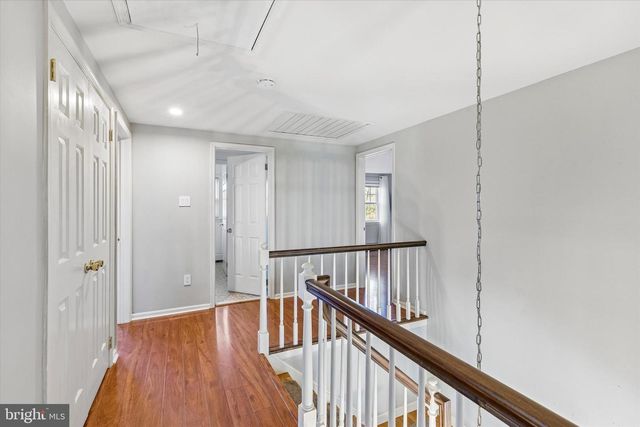 4 WINDEY WAY LN, Doylestown, PA 18901