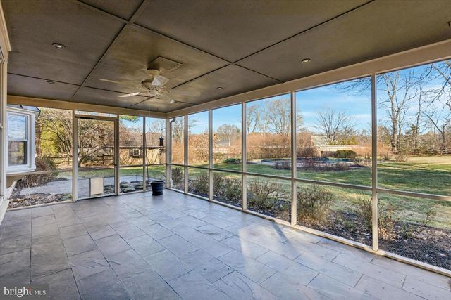 4 WINDEY WAY LN, Doylestown, PA 18901