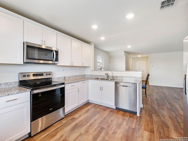 418 Forsythia, New Braunfels, TX 78130