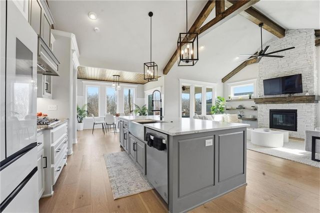 4204 Adams Drive, Blue Springs, MO 64014