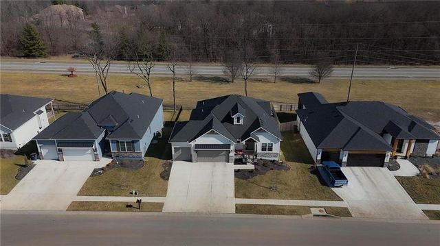 4204 Adams Drive, Blue Springs, MO 64014