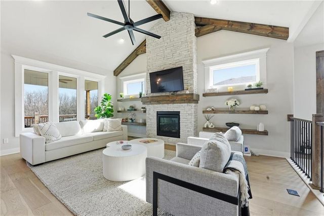 4204 Adams Drive, Blue Springs, MO 64014