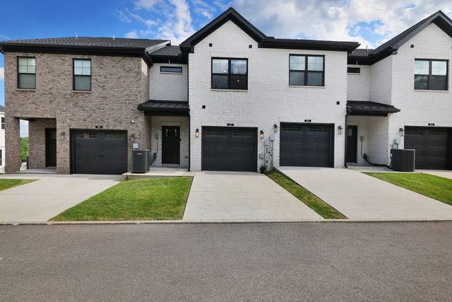 302 Lynwood Station Blvd, Mount Juliet, TN 37122