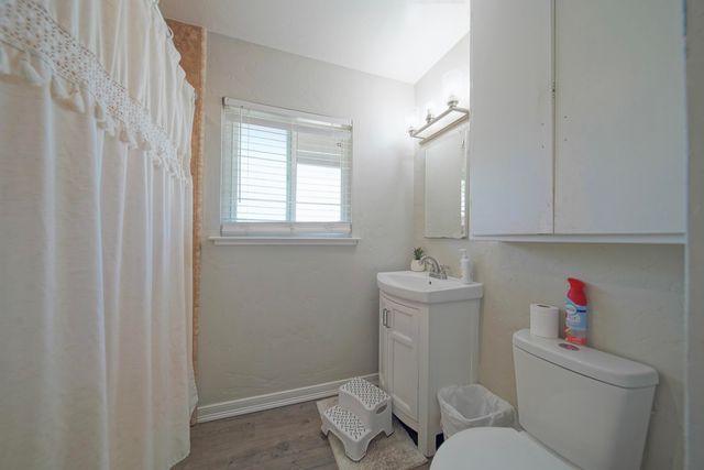 113 Bryant Court, Exeter, CA 93221