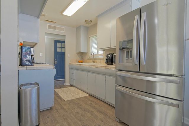 113 Bryant Court, Exeter, CA 93221