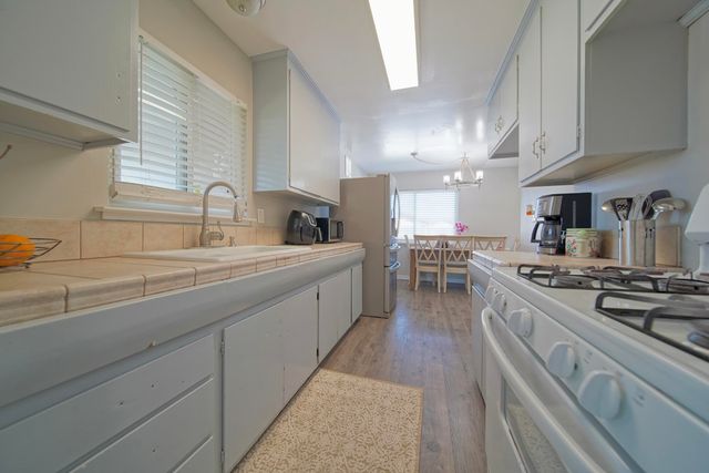 113 Bryant Court, Exeter, CA 93221