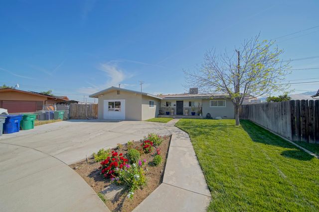 113 Bryant Court, Exeter, CA 93221