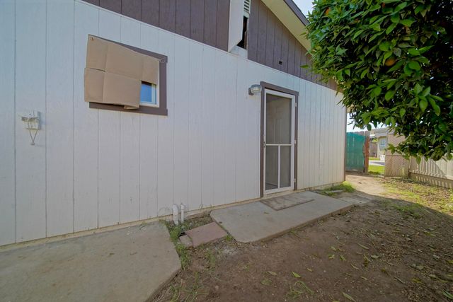 113 Bryant Court, Exeter, CA 93221
