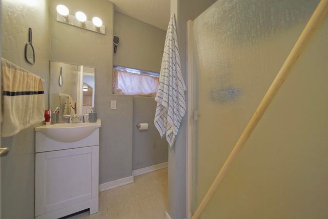 113 Bryant Court, Exeter, CA 93221