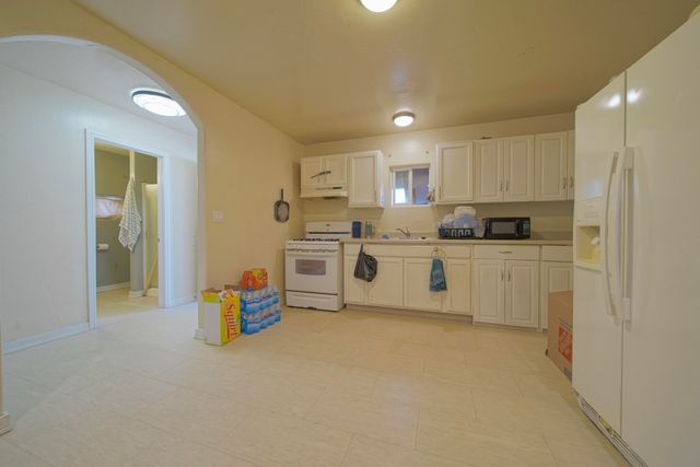 113 Bryant Court, Exeter, CA 93221