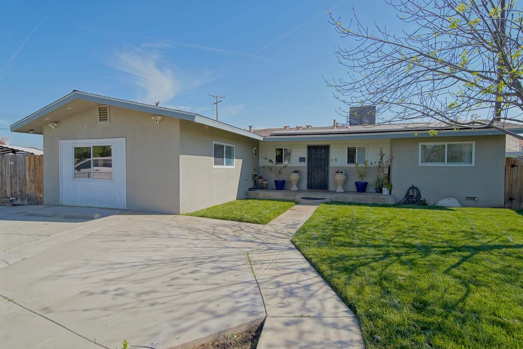 113 Bryant Court, Exeter, CA 93221