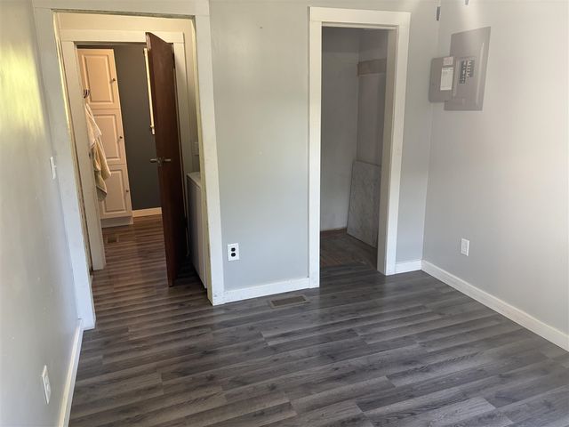 575 S Wolf Lake Road, Muskegon, MI 49442