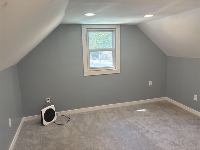 575 S Wolf Lake Road, Muskegon, MI 49442