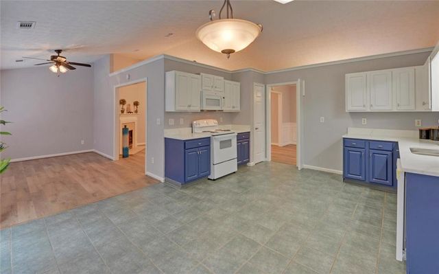 1080 Smoke Hill Lane, Hoschton, GA 30548