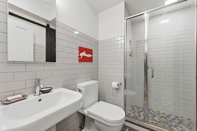 1215 E Madison Park Avenue 3, Chicago, IL 60615