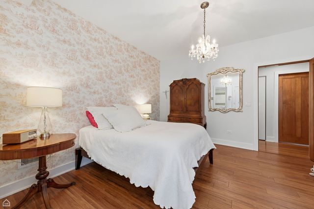 1215 E Madison Park Avenue 3, Chicago, IL 60615