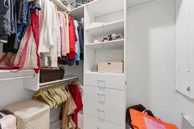 1215 E Madison Park Avenue 3, Chicago, IL 60615