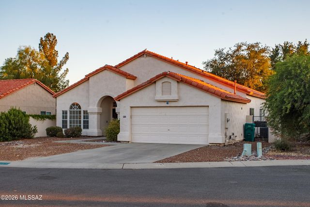 9413 N Warbler Place, Tucson, AZ 85742