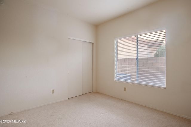 9413 N Warbler Place, Tucson, AZ 85742