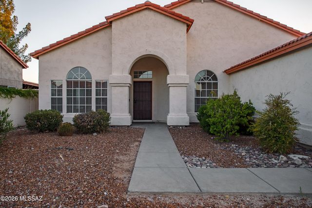 9413 N Warbler Place, Tucson, AZ 85742
