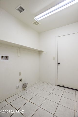 9413 N Warbler Place, Tucson, AZ 85742