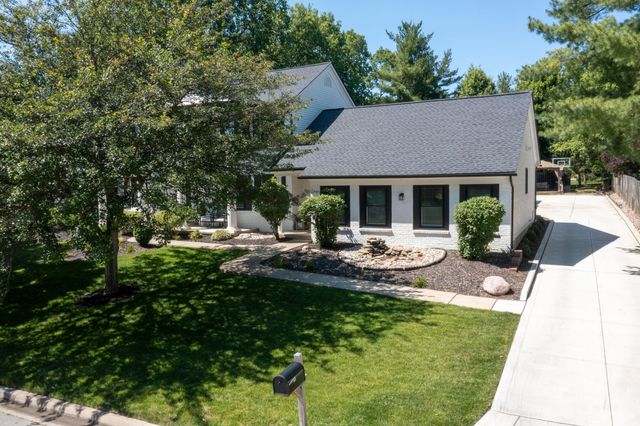 234 W Campus View Boulevard, Worthington, OH 43235