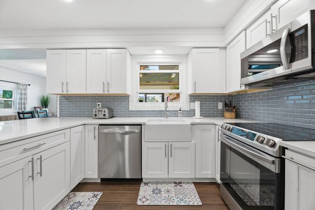 234 W Campus View Boulevard, Worthington, OH 43235