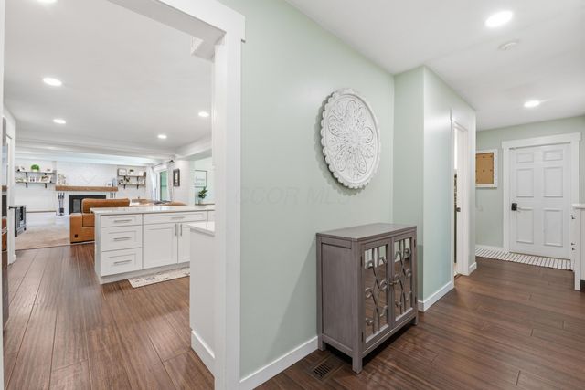 234 W Campus View Boulevard, Worthington, OH 43235