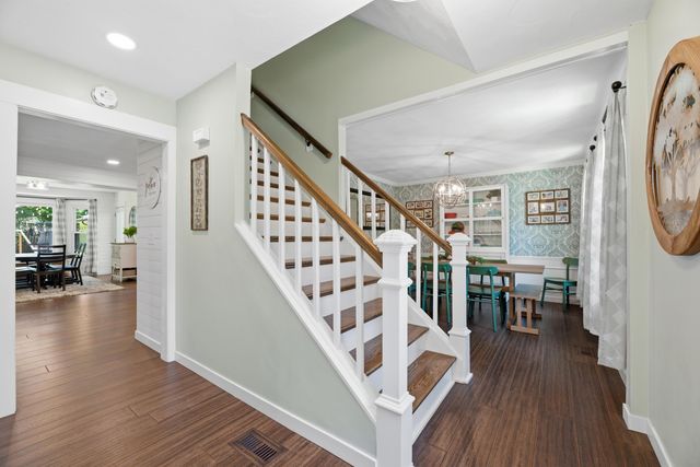 234 W Campus View Boulevard, Worthington, OH 43235
