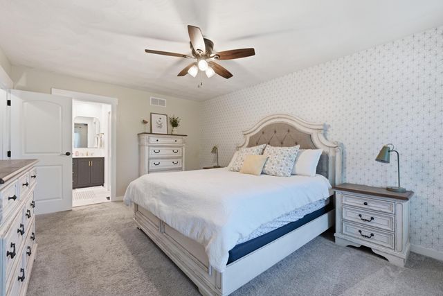 234 W Campus View Boulevard, Worthington, OH 43235