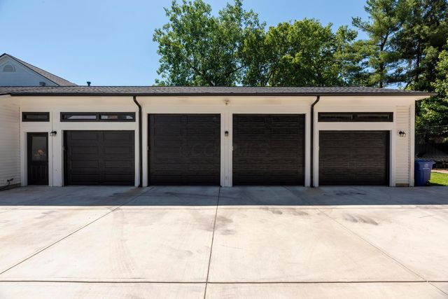 234 W Campus View Boulevard, Worthington, OH 43235