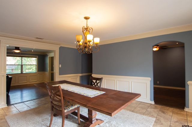 640 Beechwood Dr, Tyler, TX 75701