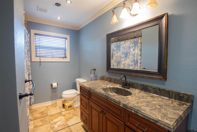 640 Beechwood Dr, Tyler, TX 75701