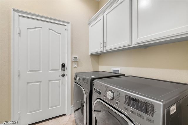 1944 Granemore Street, Las Vegas, NV 89135