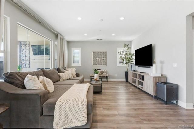 976 Calle Pilares, Chula Vista, CA 91913