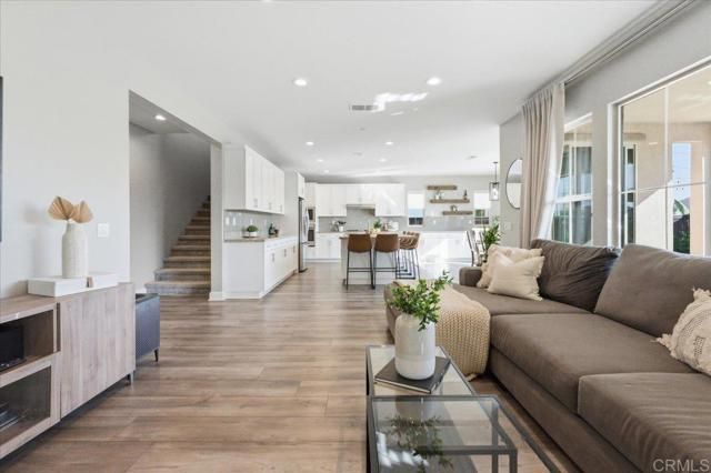 976 Calle Pilares, Chula Vista, CA 91913