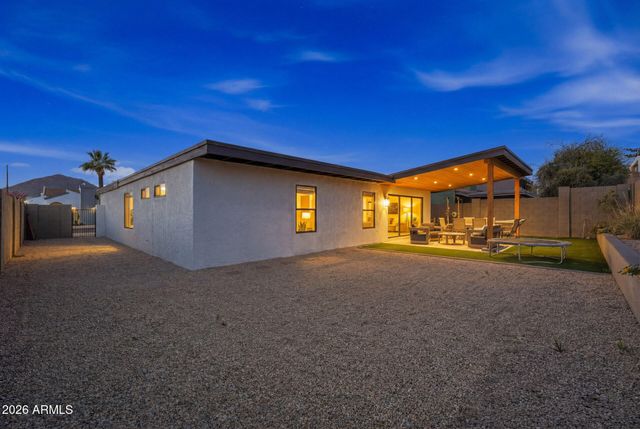 5449 E CAMBRIDGE Avenue, Phoenix, AZ 85008