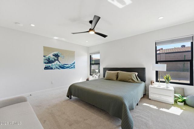 5449 E CAMBRIDGE Avenue, Phoenix, AZ 85008