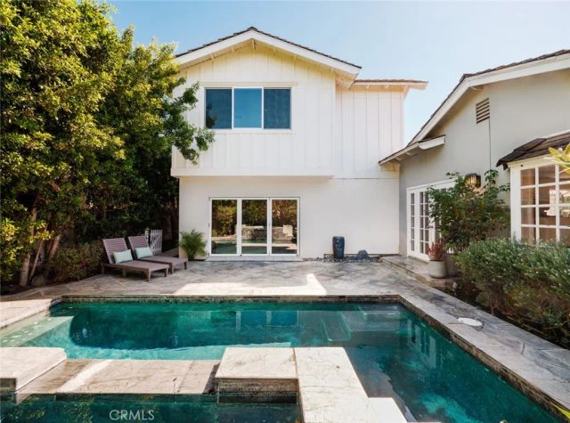1912 Highland Drive, Newport Beach, CA 92660