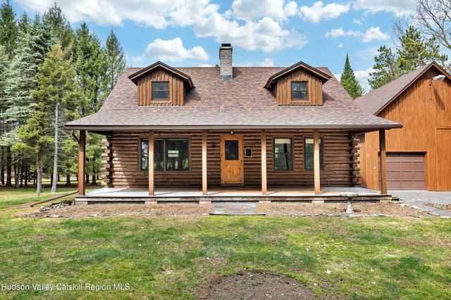 2213 U.S. 9, Kinderhook, NY 12106